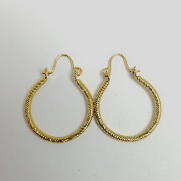 Vintage Gold Tone Hoop Earrings, Classic Simple Design, Rope Twist Texture - Picture 5 of 5